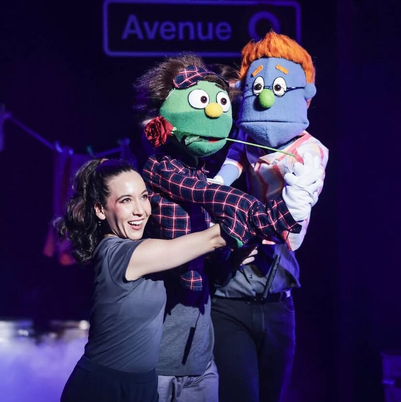 AVENUE Q