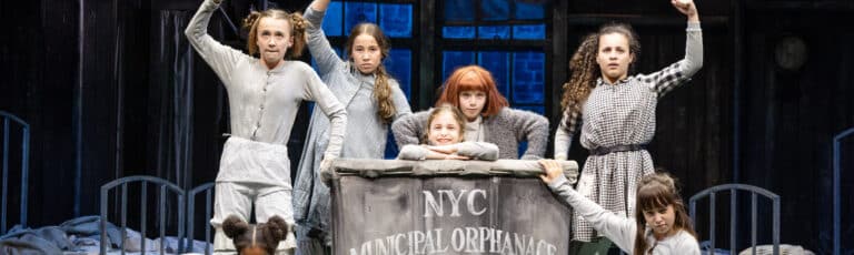 Feature-Annie - Whats The Show Feature-Annie