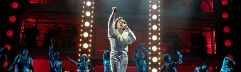 Feature-A BEAUTIFUL NOISE: THE NEIL DIAMOND MUSICAL - Whats The Show Feature-A BEAUTIFUL NOISE: THE NEIL DIAMOND MUSICAL