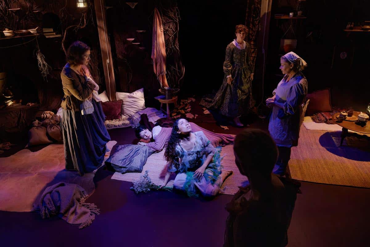 Harlots
