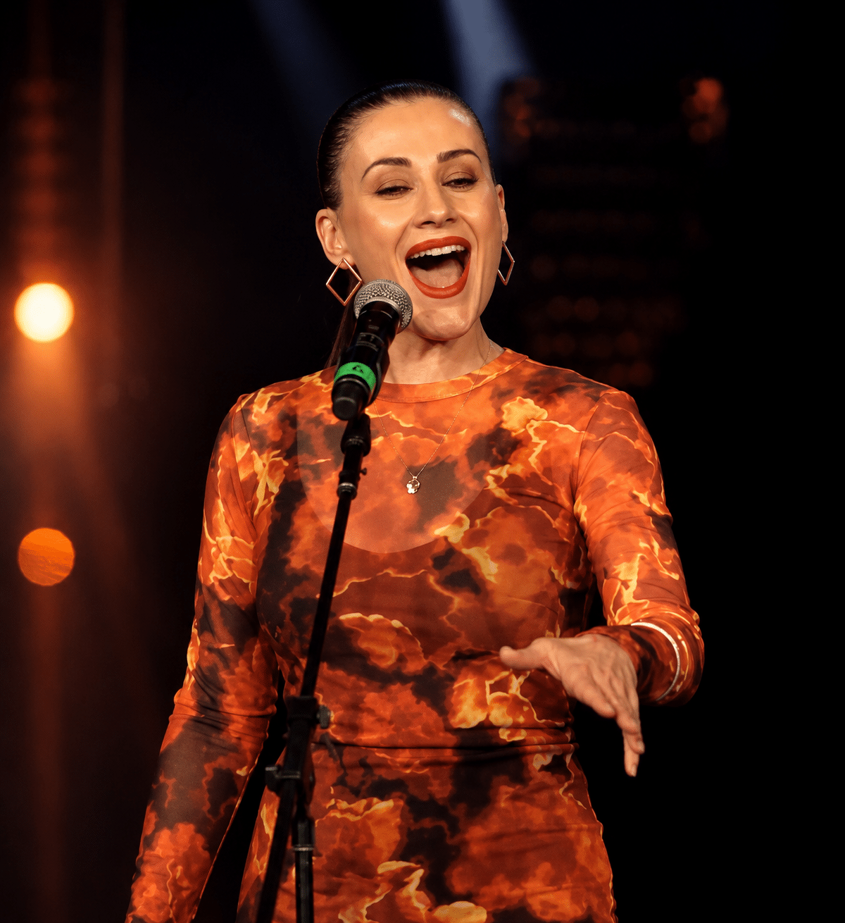 Diana Rouvas4.PNG